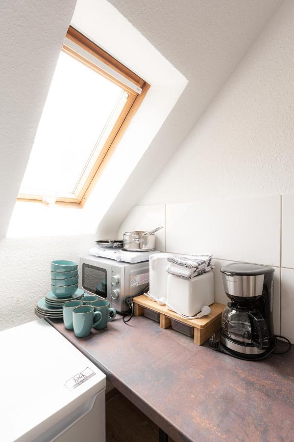 - Magical Harry Potter Apartment In Duisburg - 2 Mins Central Station Hbf - Kingsize Bed & Netflix - Dış mekan fotoğraf