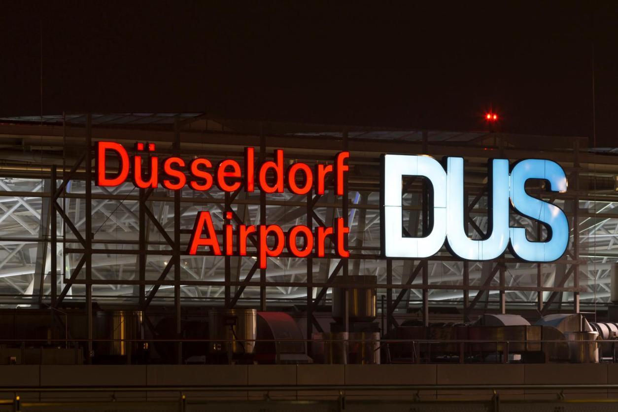 - Magical Harry Potter Apartment In Duisburg - 2 Mins Central Station Hbf - Kingsize Bed & Netflix - Dış mekan fotoğraf